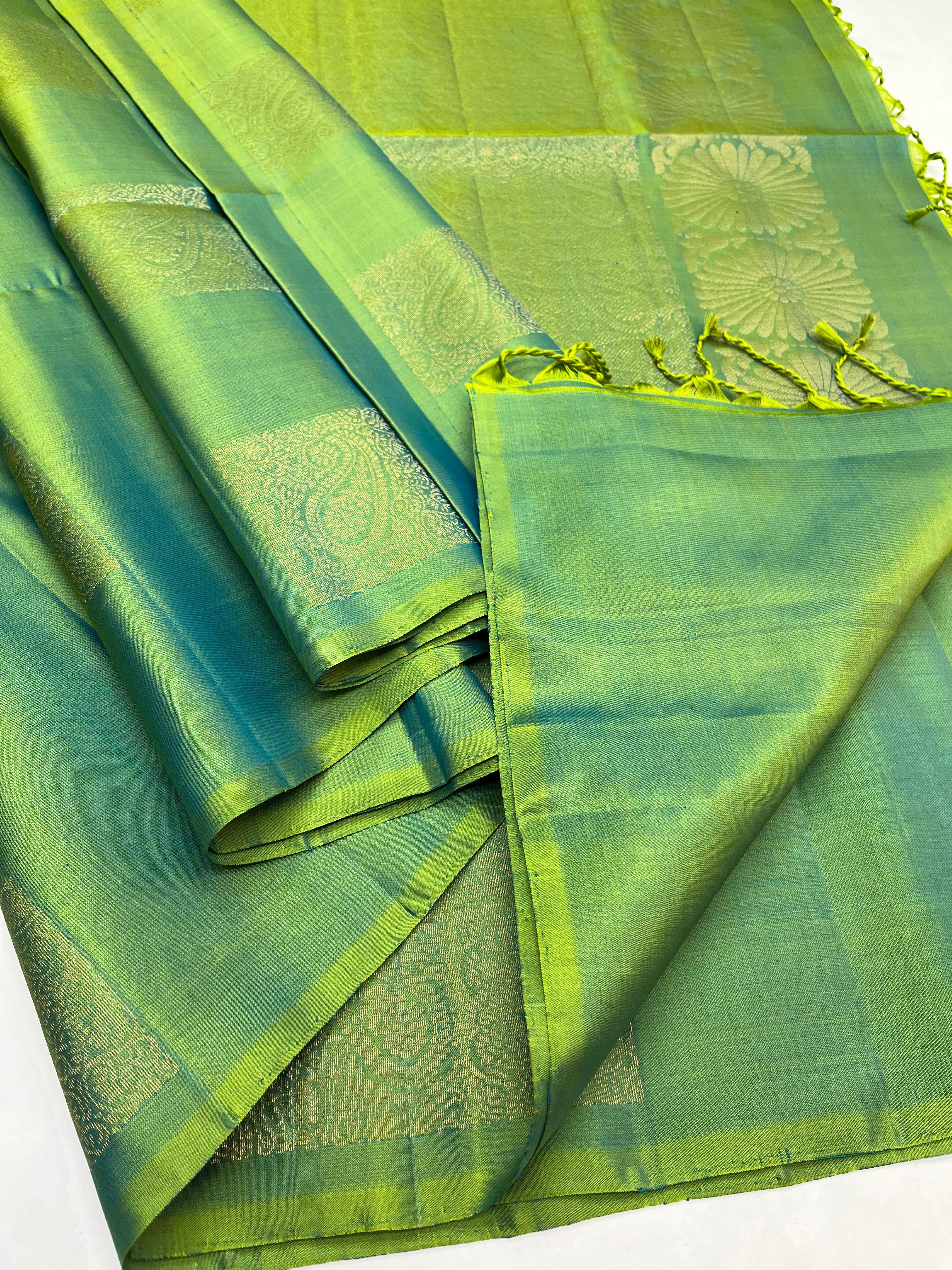 Classic Spring Green Elegance Handloom Soft Silk Saree SS24150