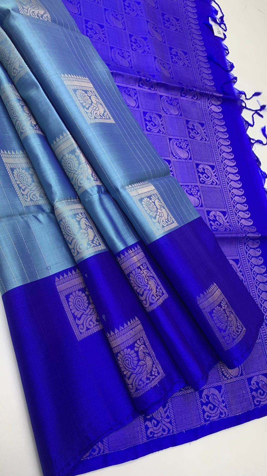 Classic Ice Blue & Robin Blue Elegance Handloom Soft Silk Saree SS23264