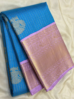 Load image into Gallery viewer, Classic Sky Blue &amp; Lilac 2gm Zari Vaira Oosi Checks Elegance Kanchipuram Handloom Silk Saree SS27620
