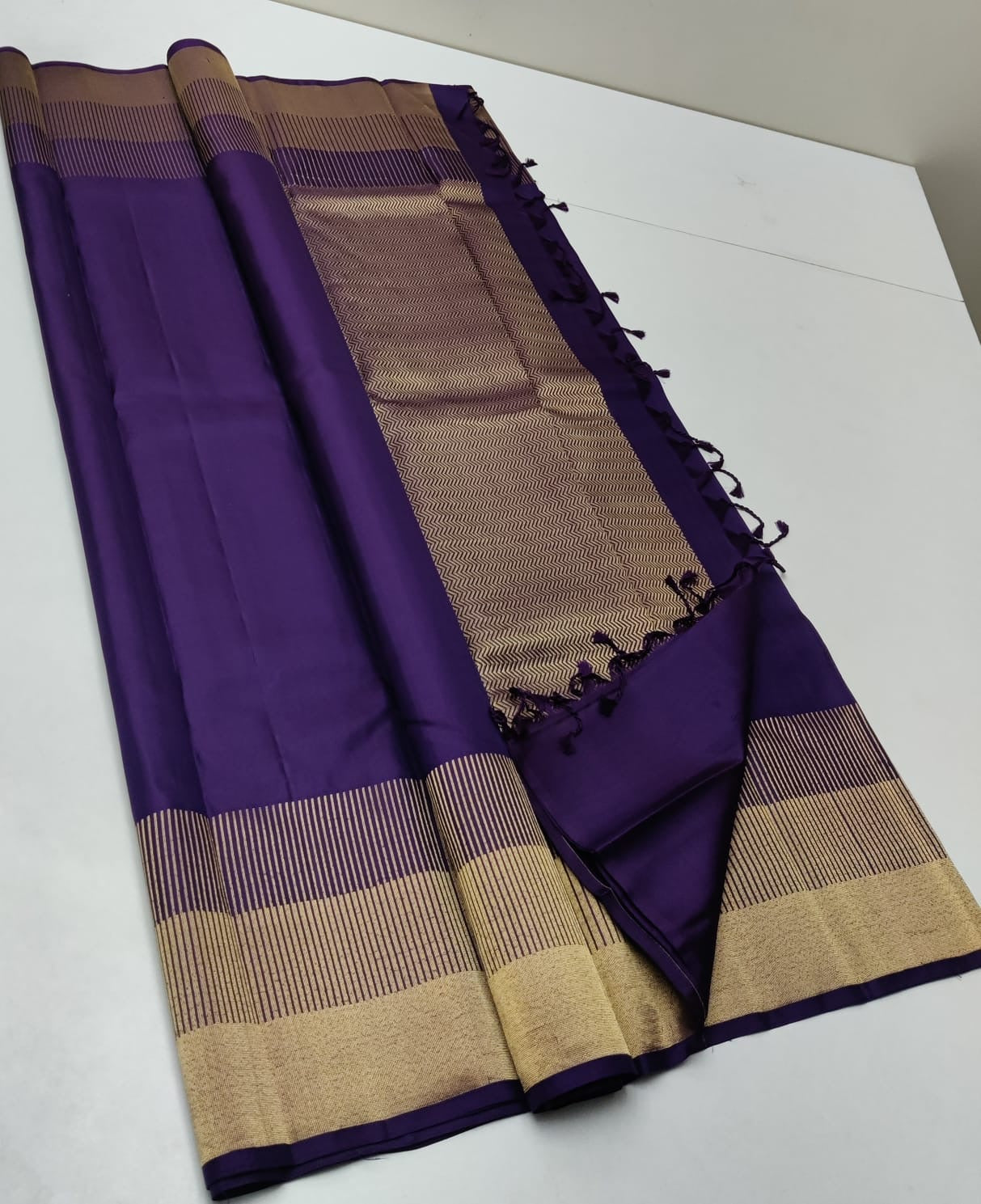 Classic Violet Elegance Kanchipuram Handloom Silk Saree SS23769