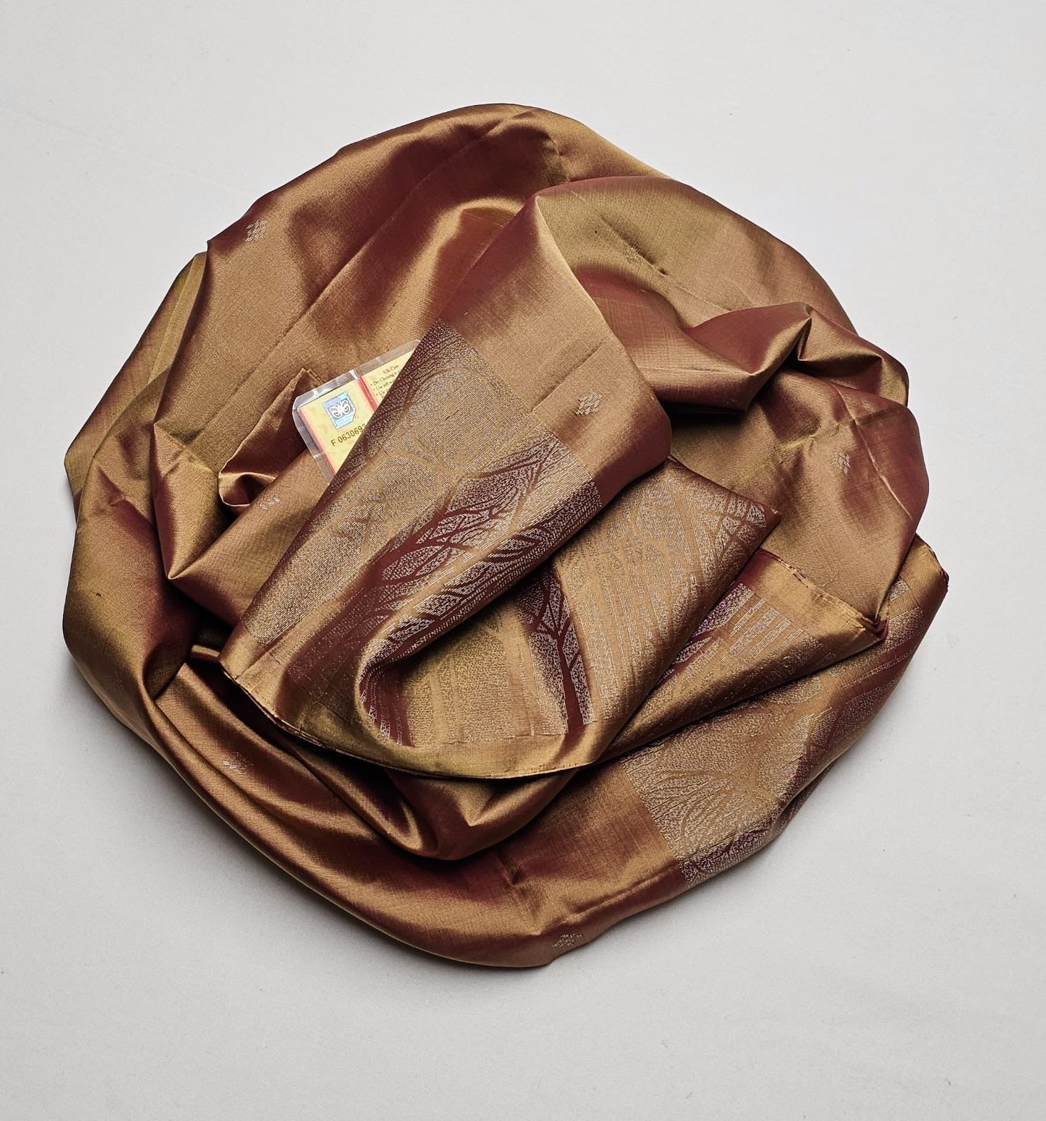 Classic Creamy Peanut Butter Elegance Handloom Soft Silk Saree SS25457