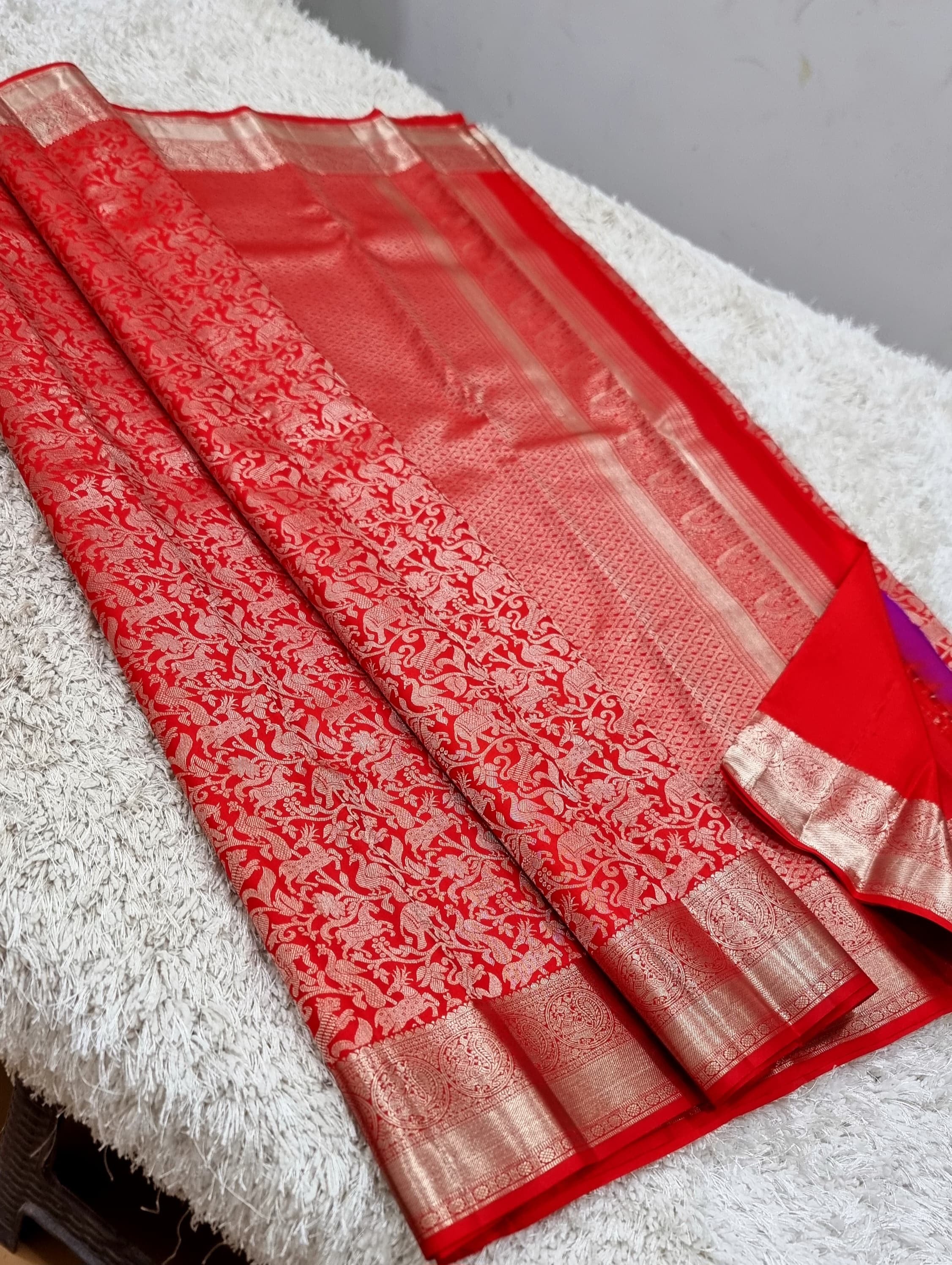 Classic Carmine Red 1gm Silver Zari Kanchipuram Handloom Silk Saree SS25800