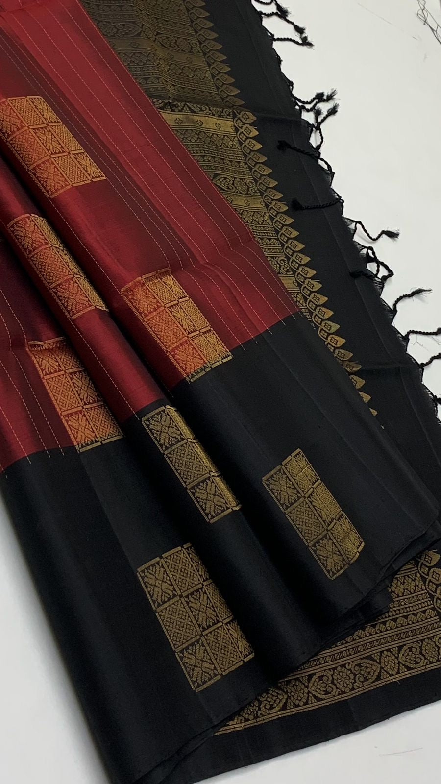 Brick Red & Charcoal Black Elegance Handloom Soft Silk Saree SS23250