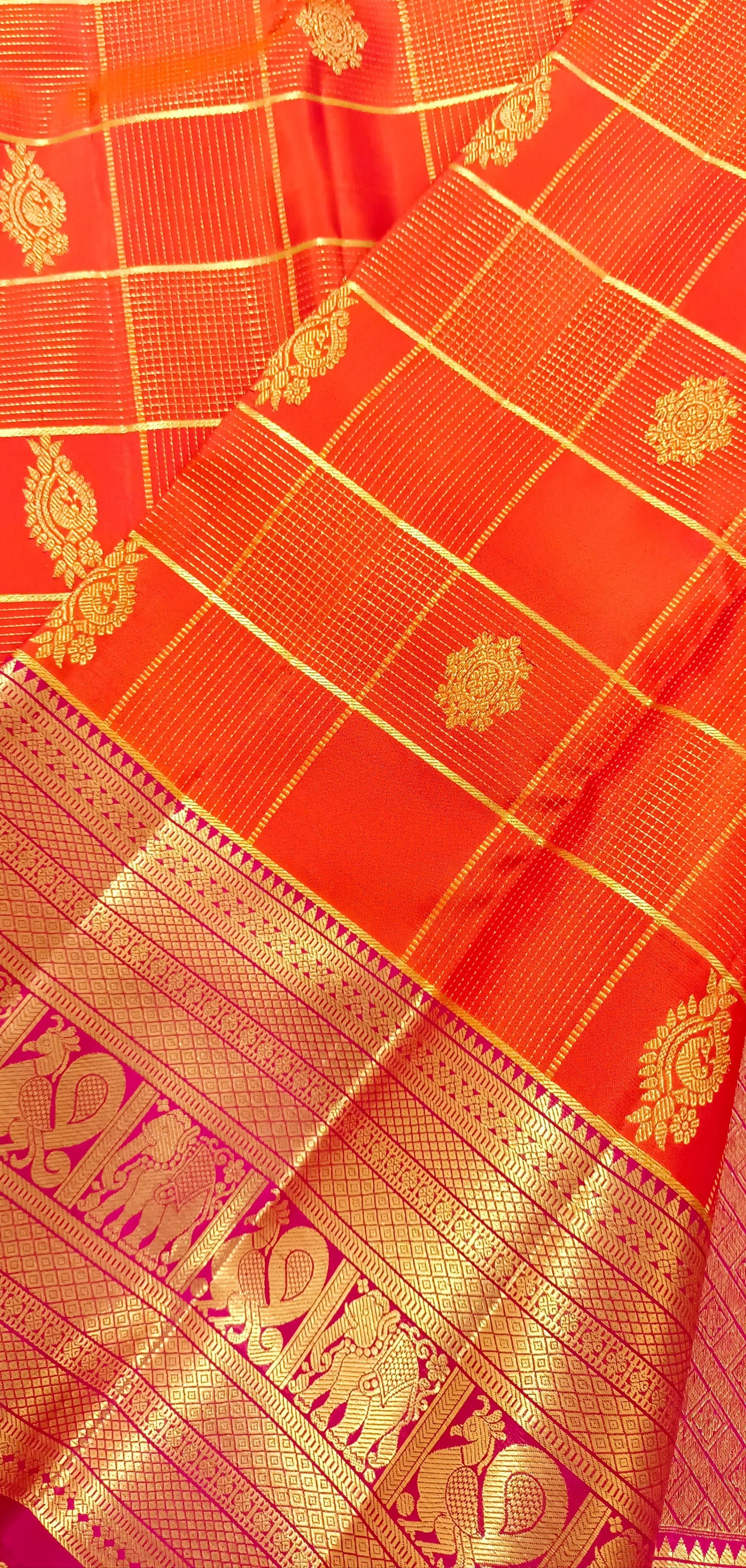 Classic Orange & Rani Pink 2gm Zari Vaira Oosi Elegance Kanchipuram Handloom Silk Saree SS25268
