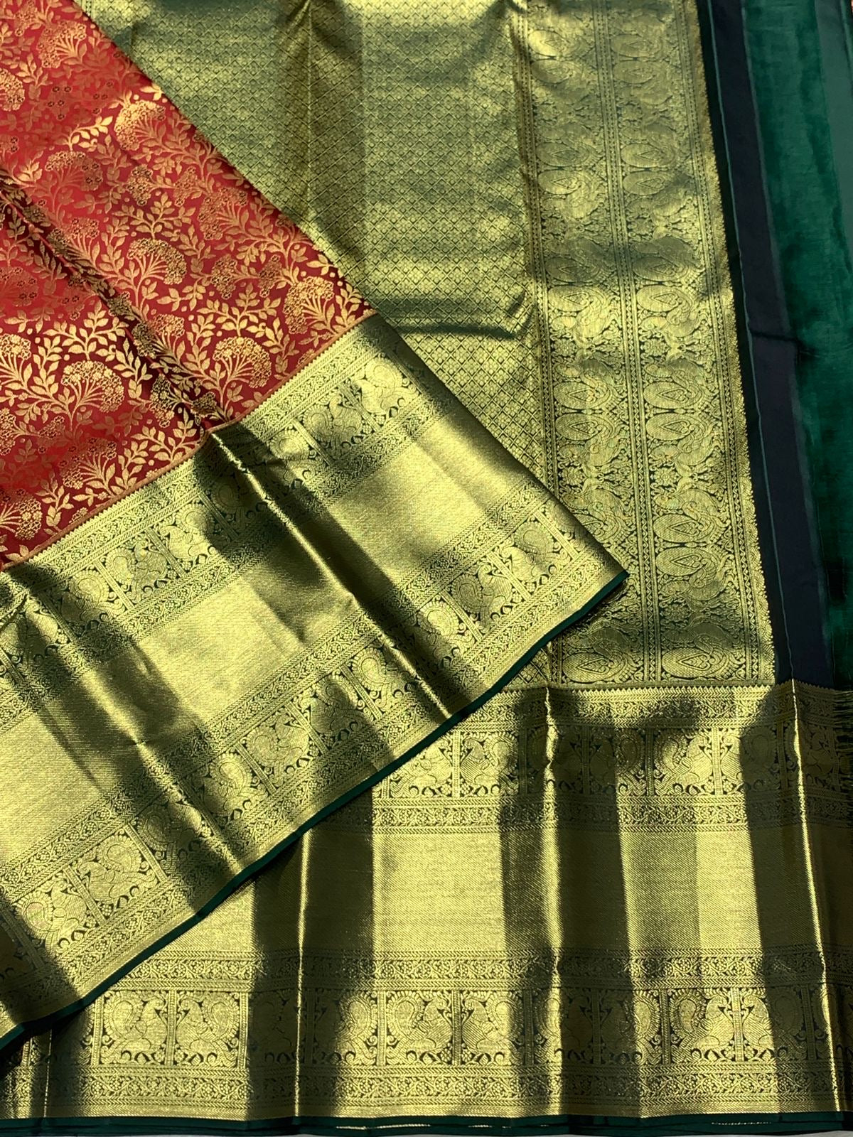 Classic Cherry Red & Deep Green 2gm Zari Bridal Elegance Kanchipuram Handloom Silk Saree SS25359