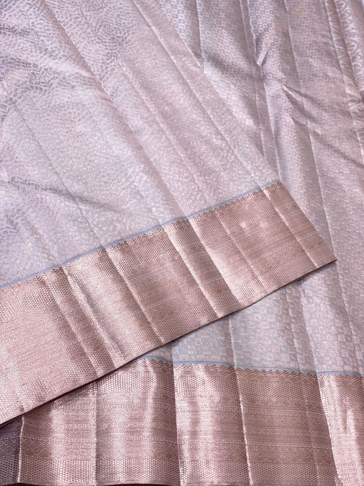 Pastel Grey 2gm Antique Zari Bridal Elegance Kanchipuram Handloom Silk Saree SS25326