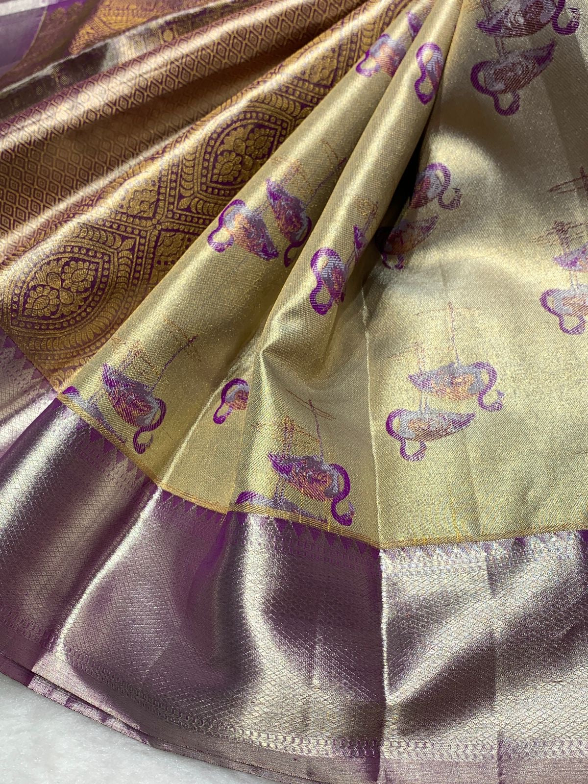 Classic Oatmeal Beige & Berry Purple 2gm Zari Bridal Elegance Kanchipuram Handloom Silk Saree SS25269