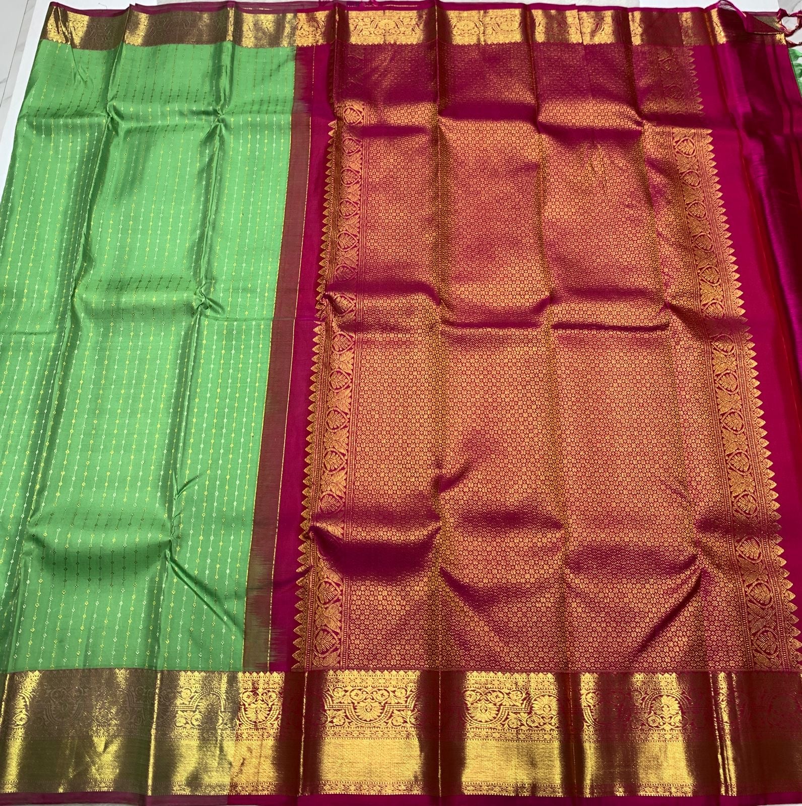 Classic Light Green & Deep Pink 2gm Zari Bridal Elegance Kanchipuram Handloom Silk Saree SS25568