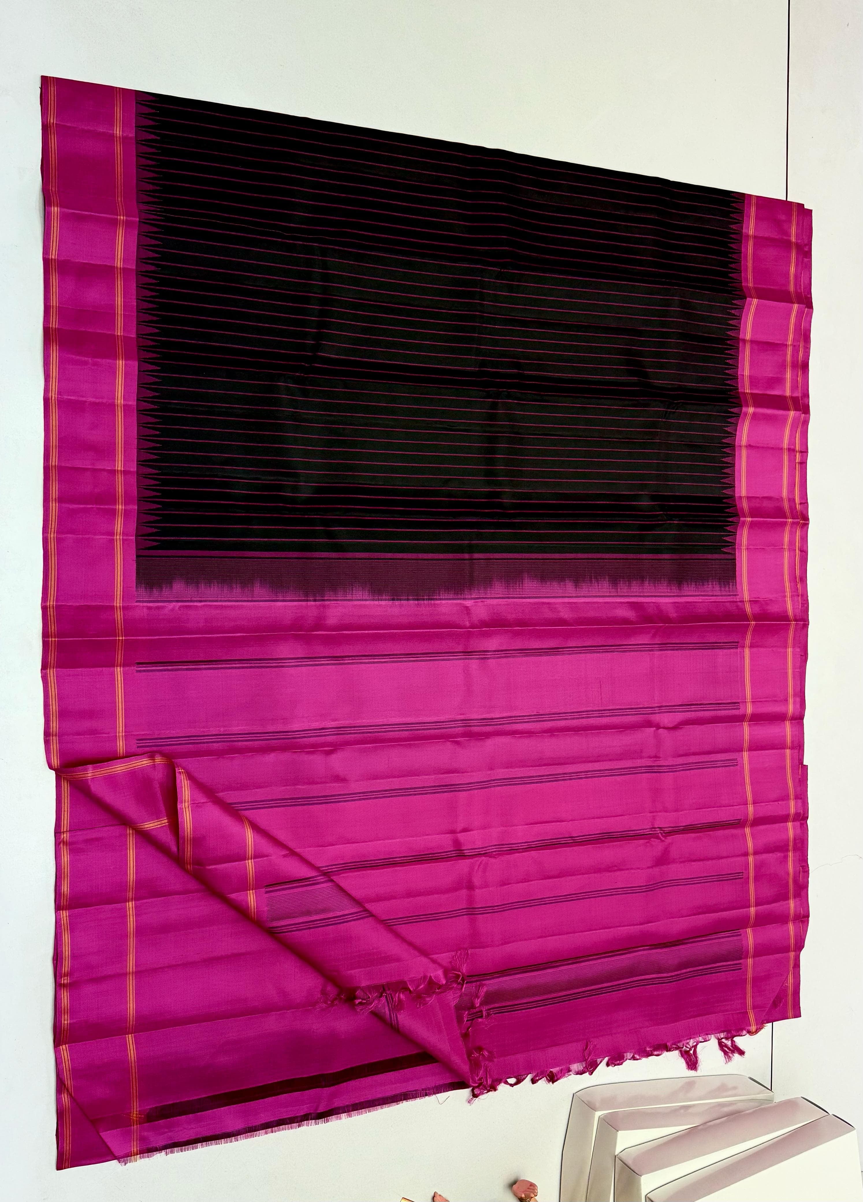 Classic Black & Deep Pink Elegance Kanchipuram Handloom Silk Saree SS25312