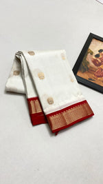 Load image into Gallery viewer, Classic White &amp; Chilli Red Korvai Elegance Kanchipuram Handloom Silk Saree SS27120
