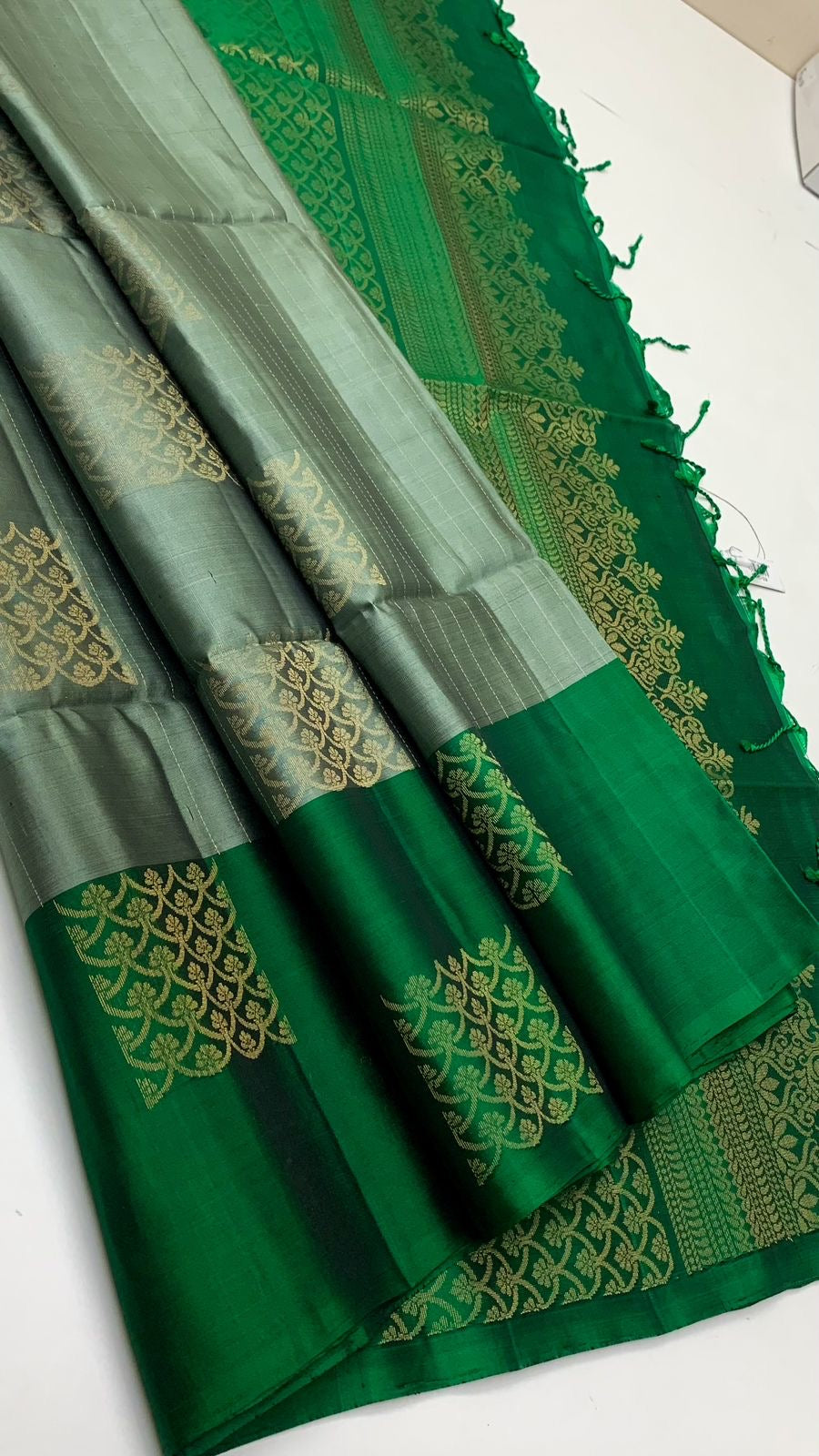 Pista Green & Kelly Green Elegance Handloom Soft Silk Saree SS23253