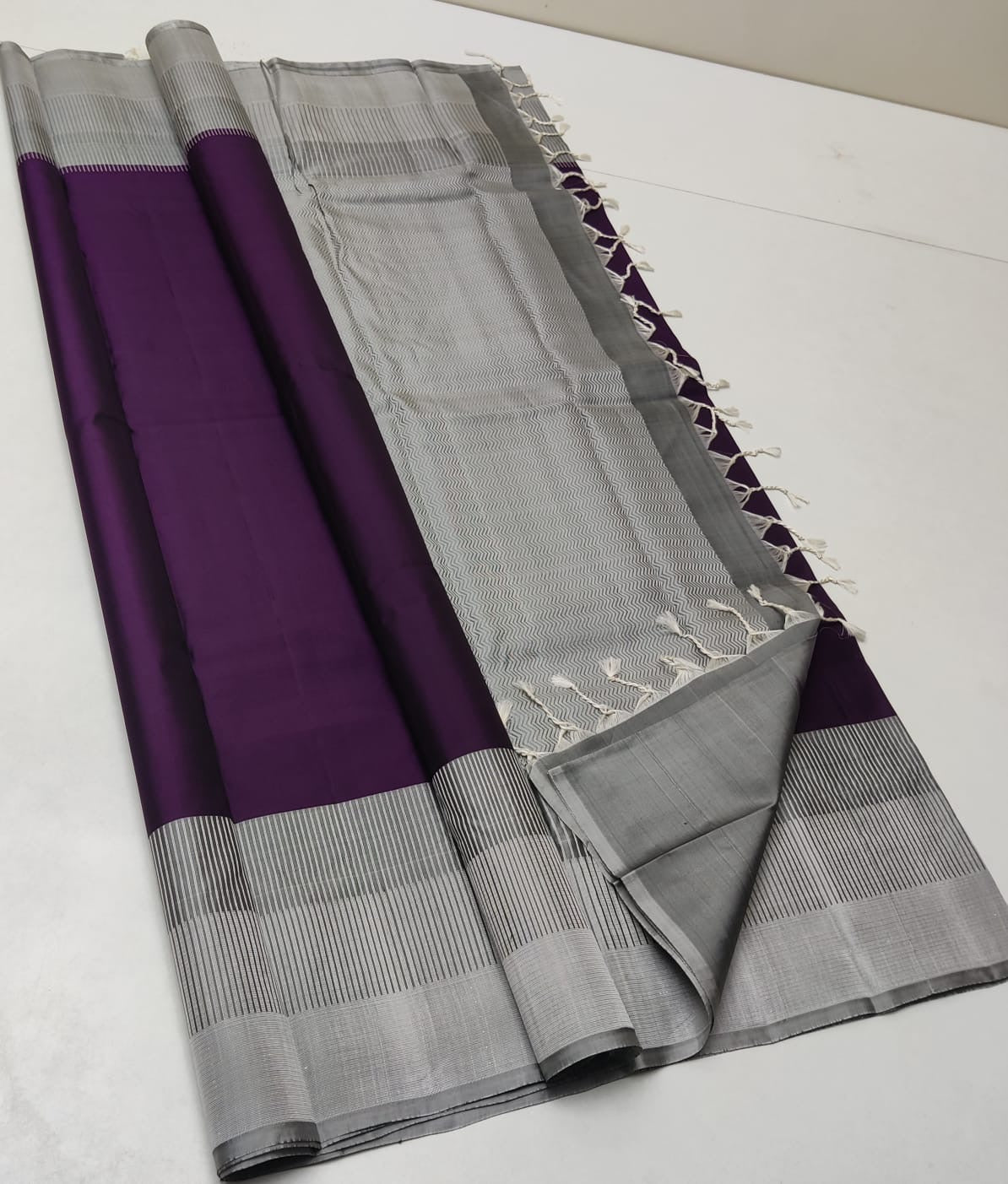 Classic Berry Purple Elegance Kanchipuram Handloom Silk Saree SS23770