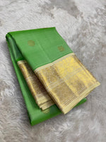 Load image into Gallery viewer, Classic Lime Green &amp; Cream Elegance Kanchipuram Handloom Silk Saree SS27213
