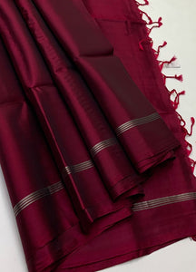 Classic Wine Elegance Plain Handloom Soft Silk Saree SS26135