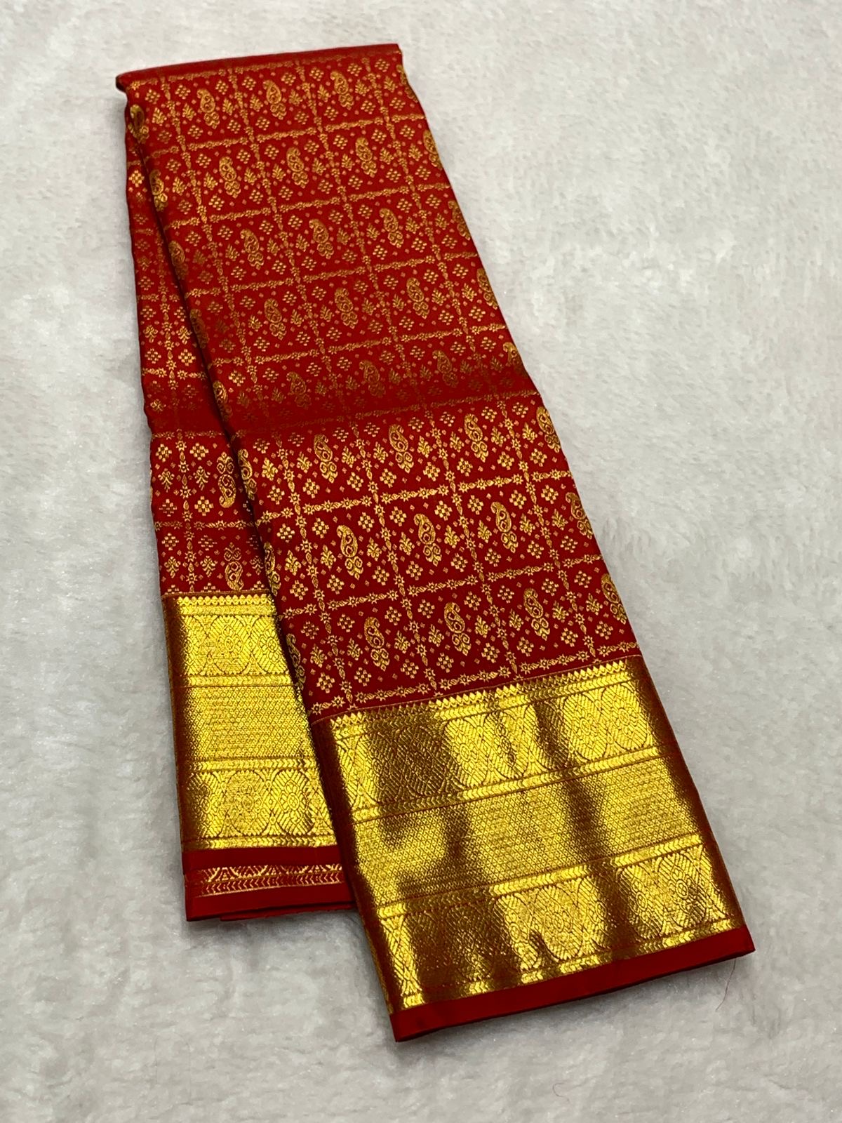 Classic Vermillion Red 2gm Zari Bridal Elegance Kanchipuram Handloom Silk Saree SS22875