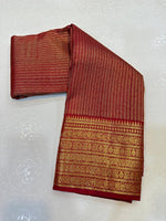 Load image into Gallery viewer, Classic Chilli Red Elegance Kanchipuram Handloom Silk Saree SS24700
