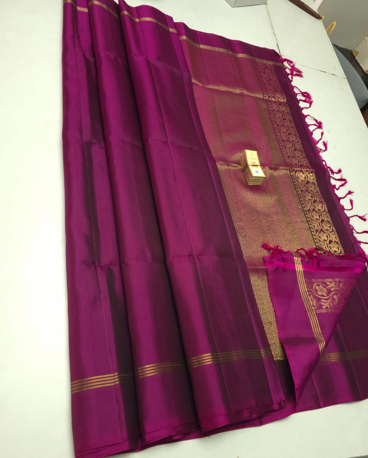 Classic Rhubarb Purple Elegance Plain Handloom Soft Silk Saree SS26307