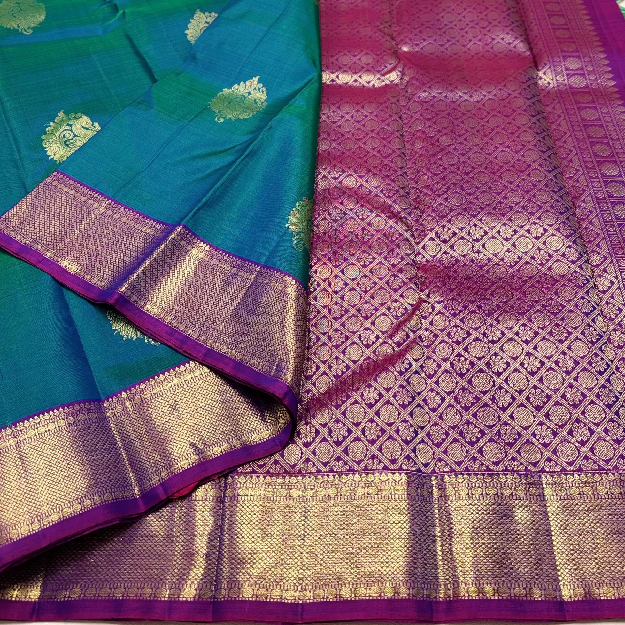 Classic Peacock Green & Wine Fuchsia 1gm Zari Elegance Kanchipuram Handloom Silk Saree SS24681