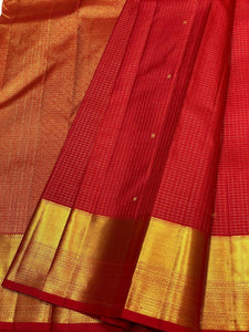 Classic Red 2gm Zari Vaira Oosi Checks Elegance Kanchipuram Handloom Silk Saree SS24743