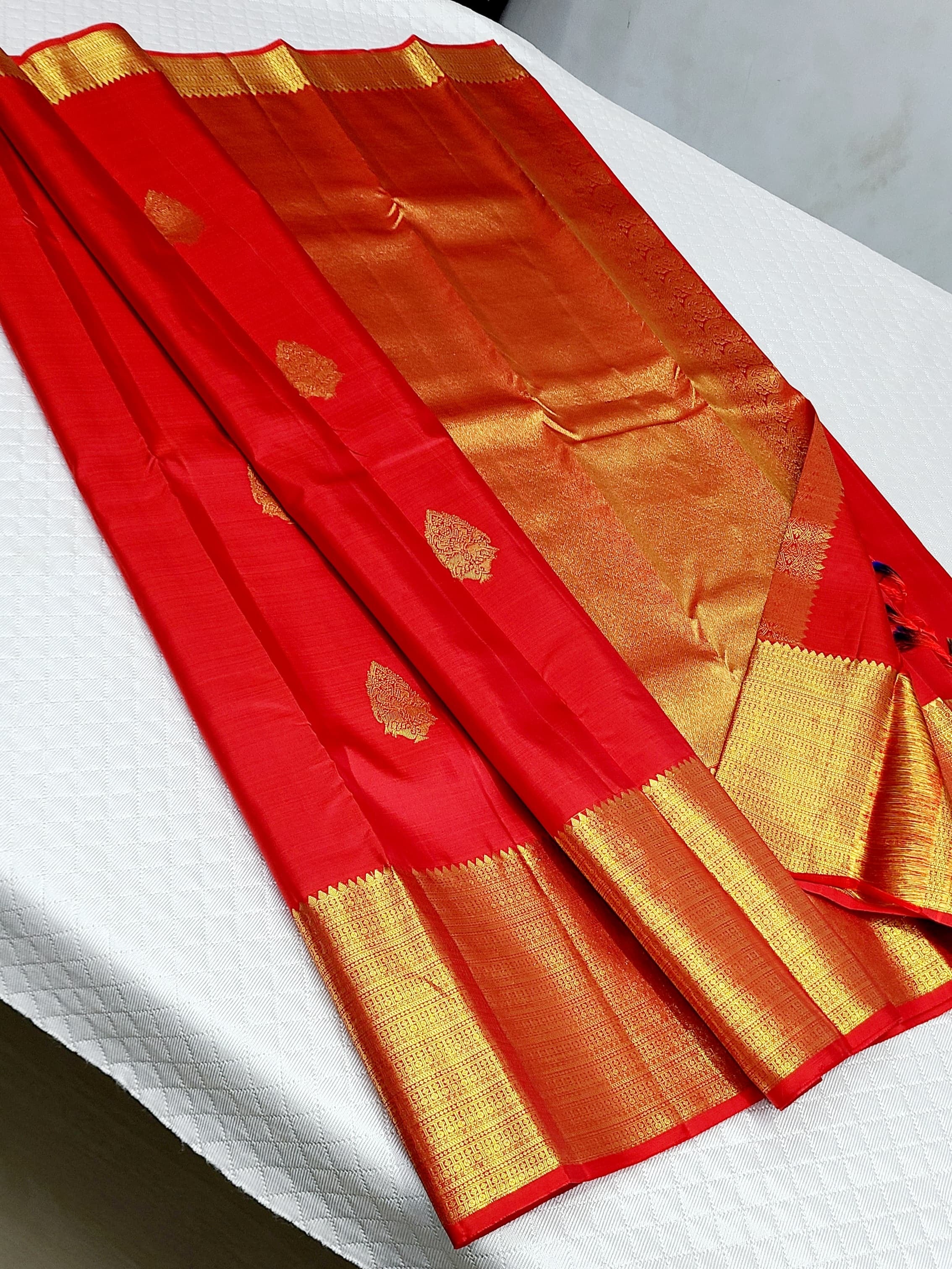 Classic Scarlet Red 1gm Zari Kanchipuram Handloom Silk Saree SS26207