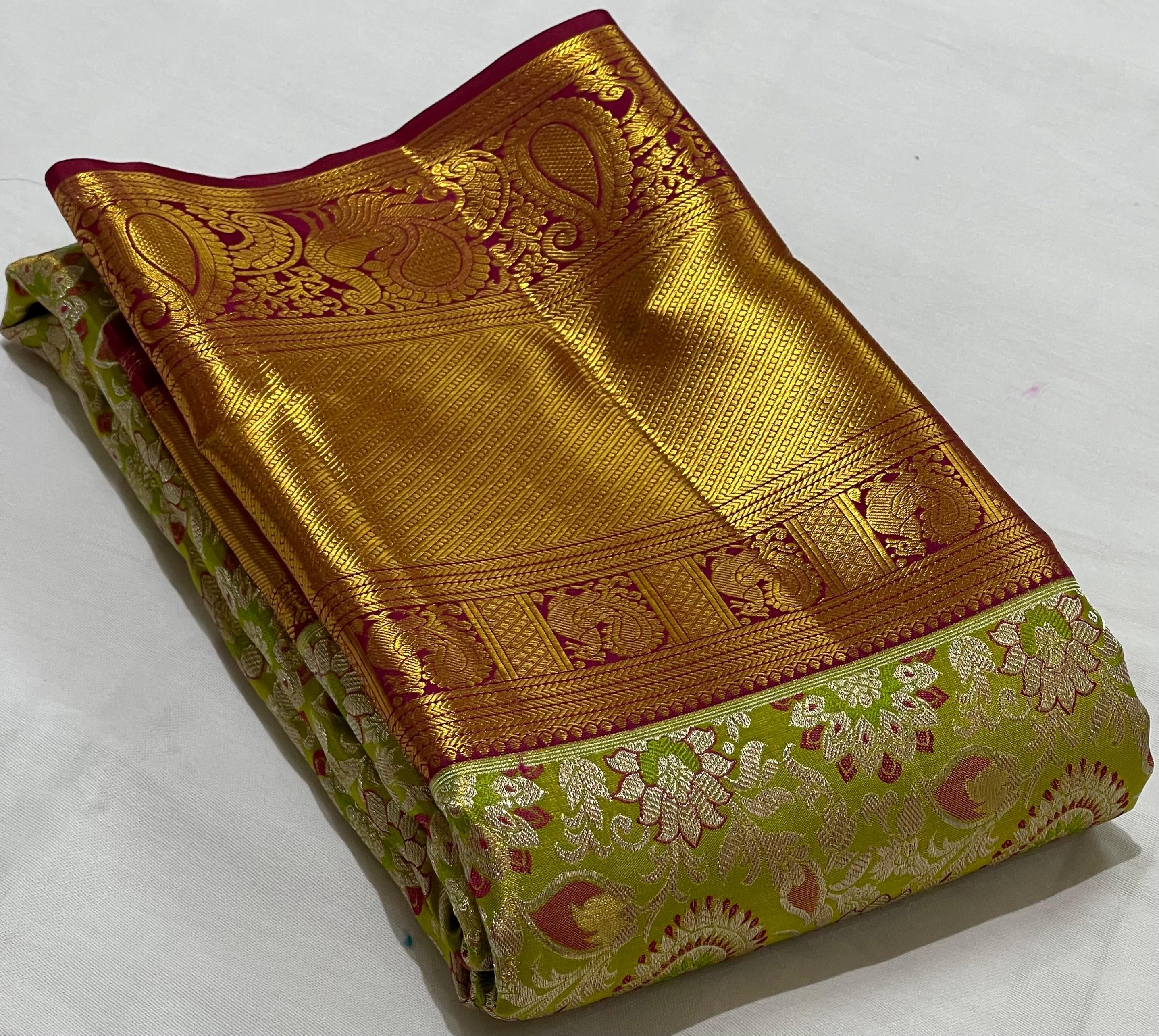 Classic Olive Green & Barn Red 2gm Zari Brocade Bridal Elegance Kanchipuram Handloom Silk Saree SS23642