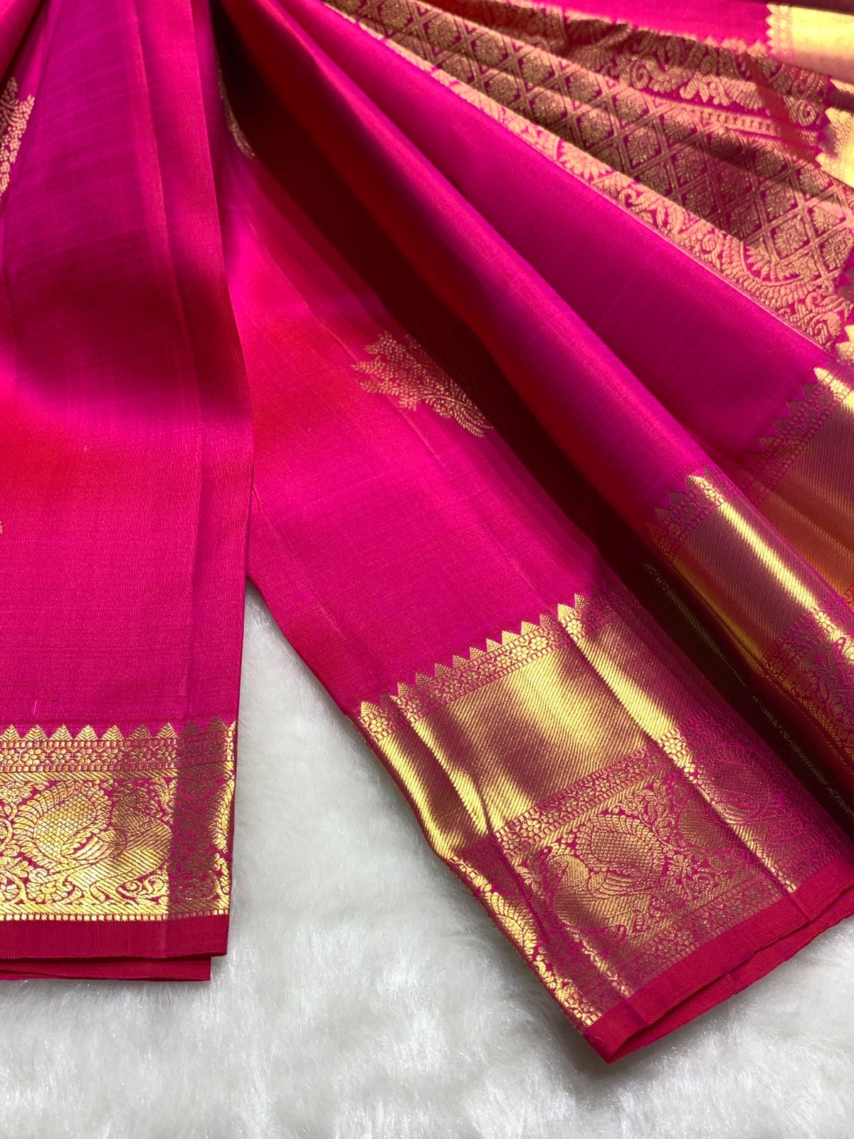 Classic Pinkish Magenta Elegance Kanchipuram Handloom Silk Saree SS25434