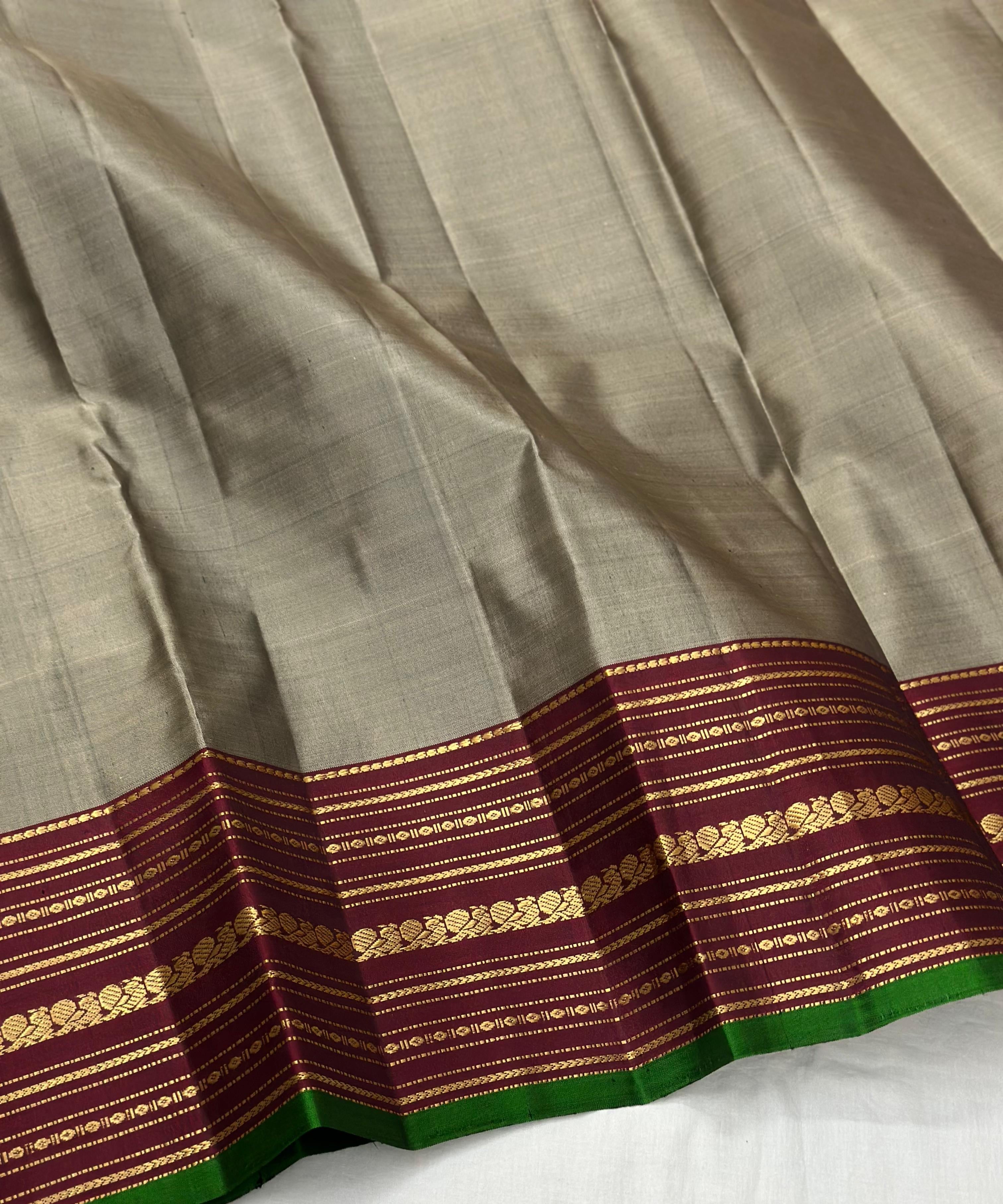 Classic Champagne & Barn Red 1gm Zari Elegance Kanchipuram Handloom Silk Saree SS24138