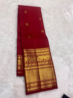 Load image into Gallery viewer, Classic Maroon Red 2gm Zari Bridal Elegance Kanchipuram Handloom Silk Saree SS28253
