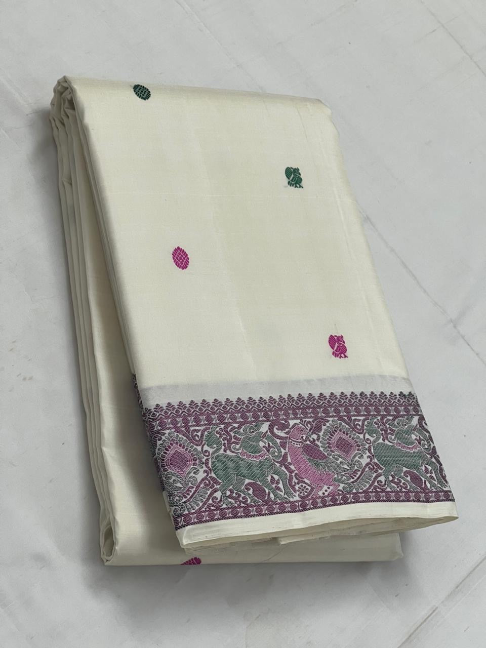 Classic Butter Cream Kanchipuram Handloom Silk Saree SS25894