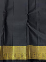 Load image into Gallery viewer, Classic Multichecker &amp; Black 2gm Zari Bridal Elegance Kanchipuram Handloom Silk Saree SS24769
