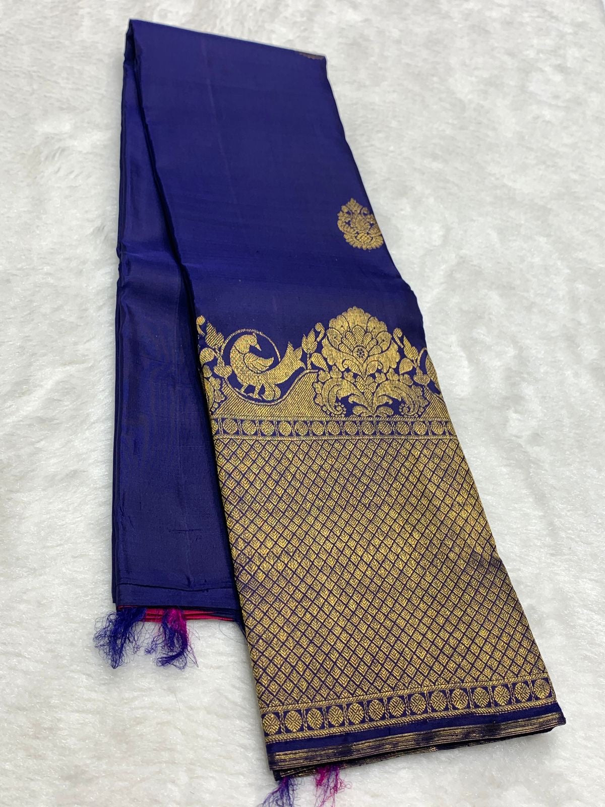 Classic  Navy Blue & Deep Pink 2gm Zari Elegance Kanchipuram Handloom Silk Saree SS25442