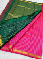 Load image into Gallery viewer, Classic Dark Pink &amp; Green 1gm Zari Kanchipuram Handloom Silk Saree SS26609

