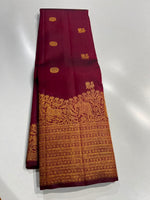 Load image into Gallery viewer, Classic Maroon Bridal Elegance Kanchipuram Handloom Silk Saree SS28063

