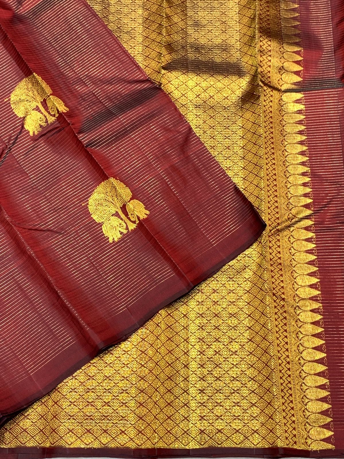 Classic Maroon 2gm Zari Kanchipuram Handloom Silk Saree SS25977