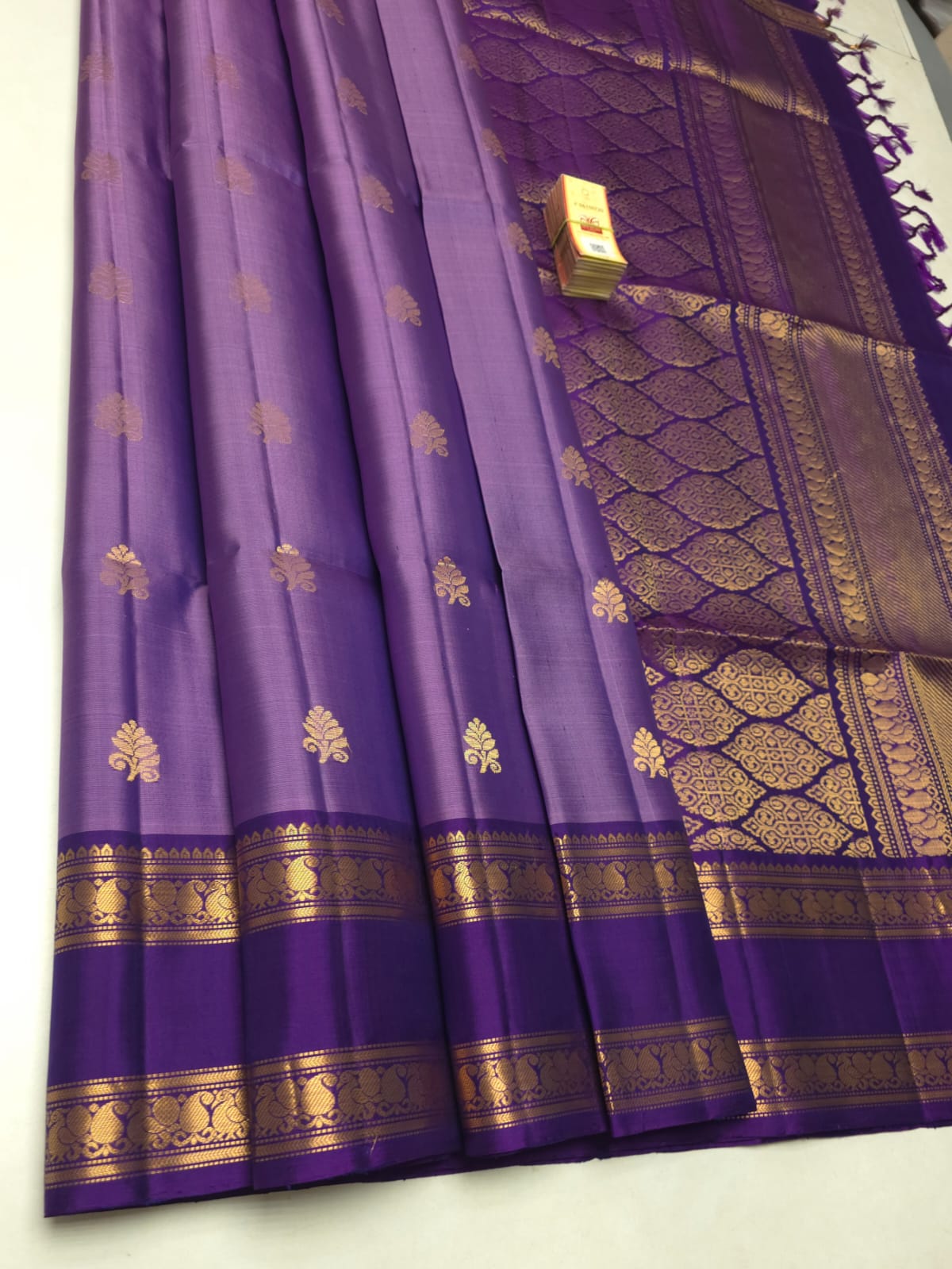 Classic Lavender Double Warp Elegance Handloom Soft Silk Saree SS26686