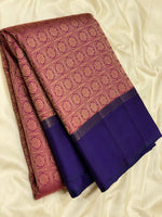 Load image into Gallery viewer, Classic Nude Pink &amp; Navy Blue 2gm Zari Elegance Kanchipuram Handloom Silk Saree SS24687
