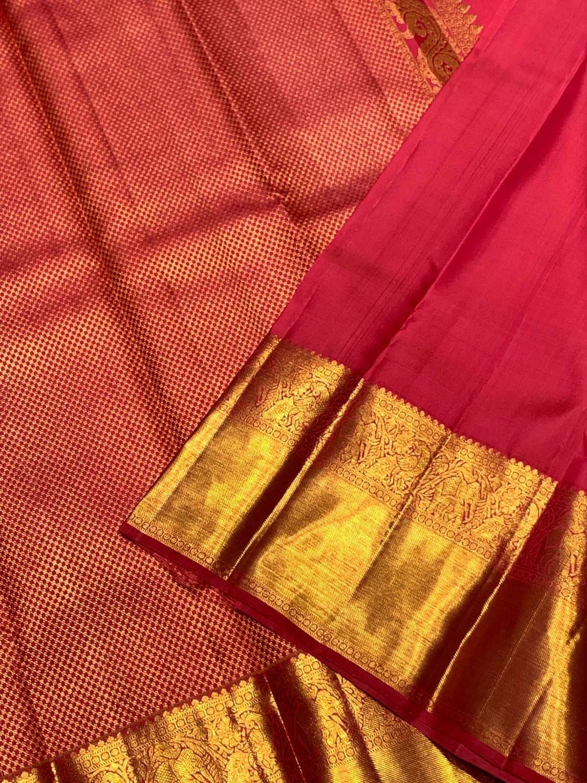 Classic Creamy Pink Dual Toned 2gm Zari Bridal Elegance Kanchipuram Handloom Silk Saree SS25278