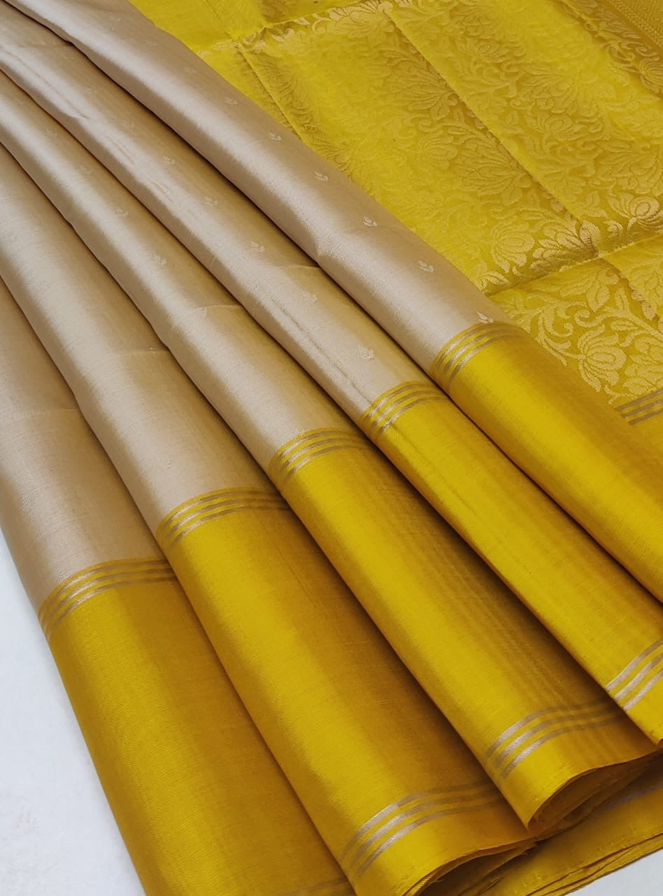 Classic Pearl Beige & Sunny Yellow Elegance Handloom Soft Silk Saree SS24732