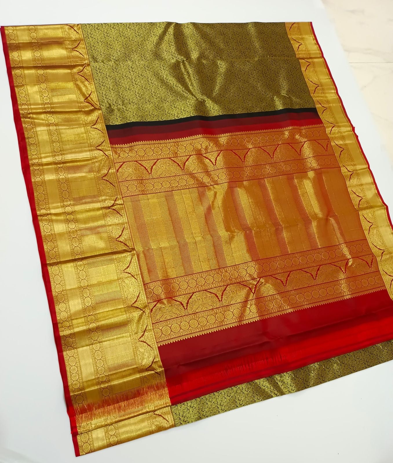 Classic Black & Maroon Red 2gm Zari Elegance Kanchipuram Handloom Silk Saree SS24461