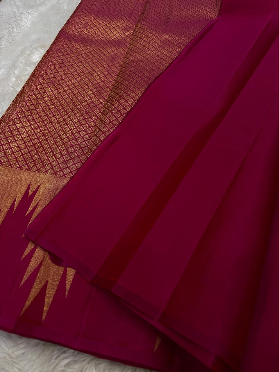 Classic Ruby Pink Elegance Kanchipuram Handloom Silk Saree SS24850