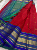 Load image into Gallery viewer, Classic Chilli Red &amp; Peacock Green Elegance Kanchipuram Handloom Silk Saree SS27210
