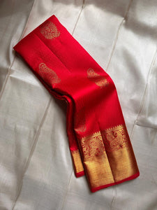 Classic Scarlet Red Bridal Elegance Kanchipuram Handloom Silk Saree SS26085