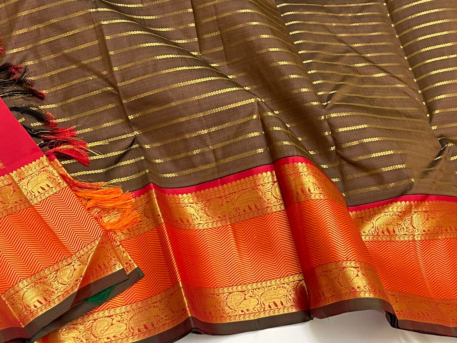 Classic Moss Brown & Orange 2gm Zari Elegance Kanchipuram Handloom Silk Saree SS24449