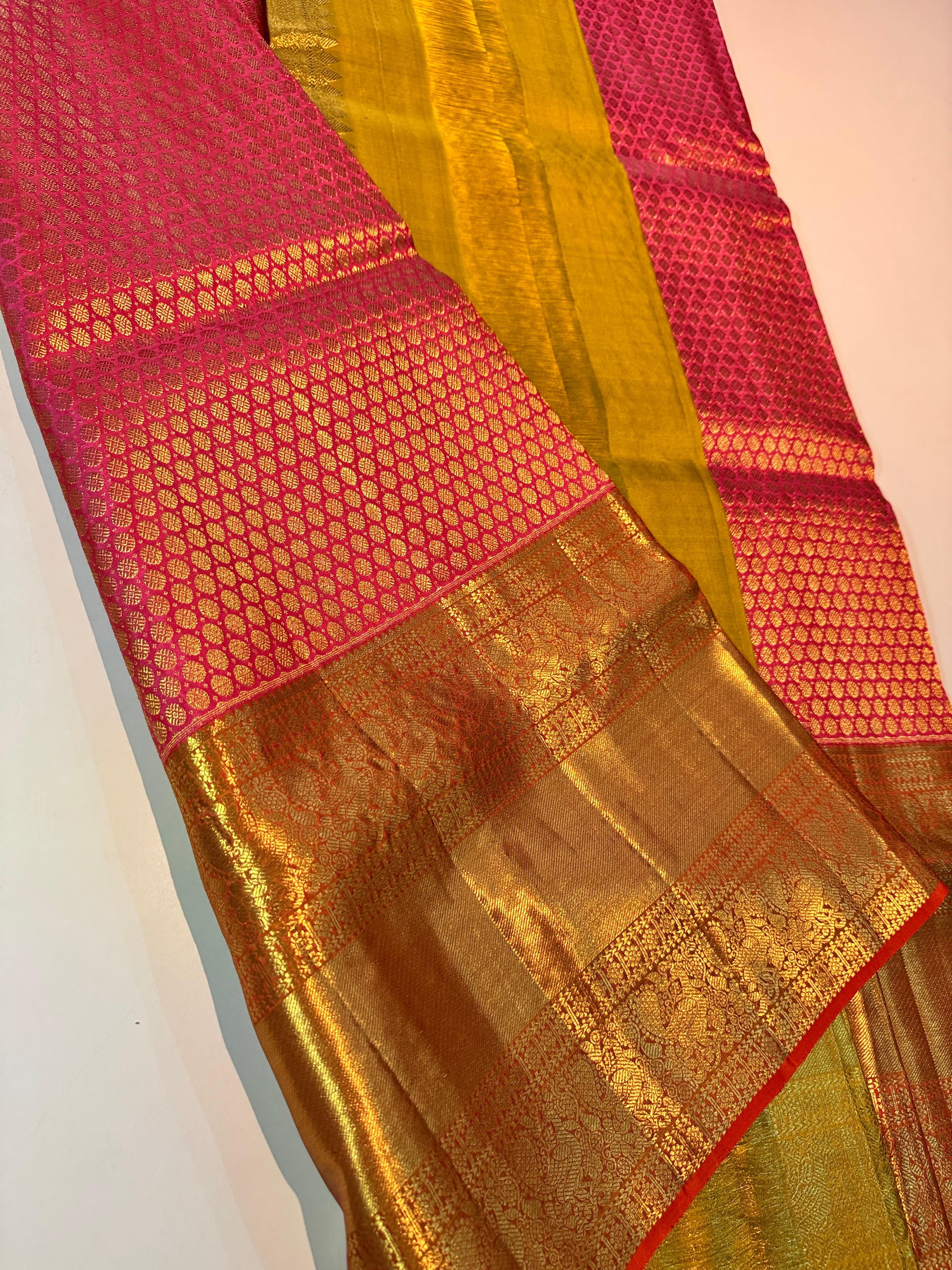 Classic Hot Pink Elegance Kanchipuram Tissue Handloom Silk Saree SS24511