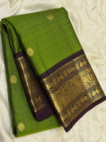 Load image into Gallery viewer, Classic Olive Green &amp; Dark Espresso Brown 2gm Zari Vintage Elegance Kanchipuram Handloom Silk Saree SS27894

