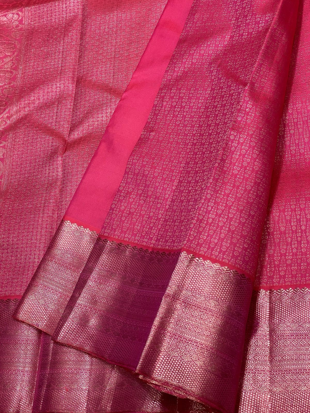 Classic Pink 2gm Antique Zari Bridal Elegance Kanchipuram Handloom Silk Saree SS25321