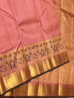 Load image into Gallery viewer, Classic Peach 2gm Zari Paithani Vaira Oosi Checks Kanchipuram Handloom Silk Saree SS26508
