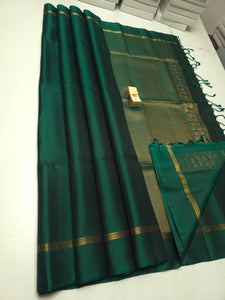 Classic Emerald Green Elegance Handloom Soft Silk Saree SS25240