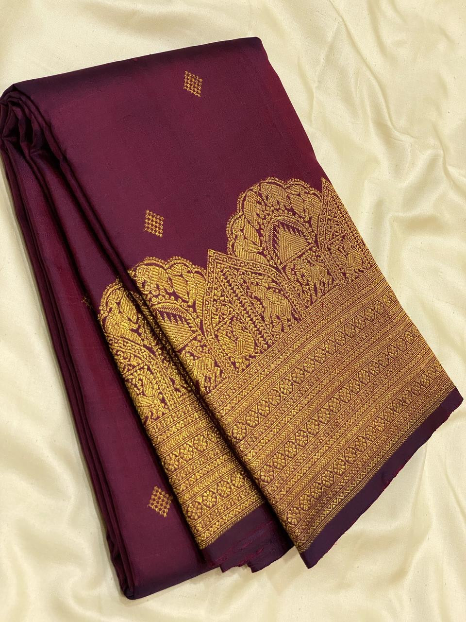 Classic Berry Wine 2gm Zari Bridal Elegance Kanchipuram Handloom Silk Saree SS24517