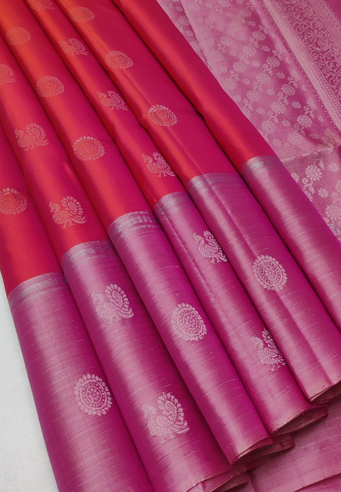 Classic Red Rose & Pink Double Warp Elegance Handloom Soft Silk Saree SS26671